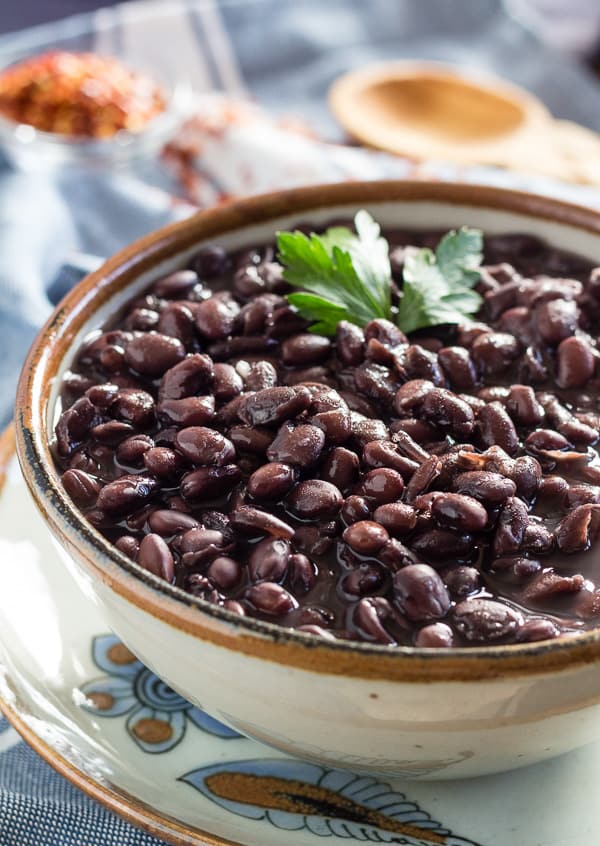 How To Cook Black Beans in a Pressure Cooker (Instant Pot) - Letty's ...